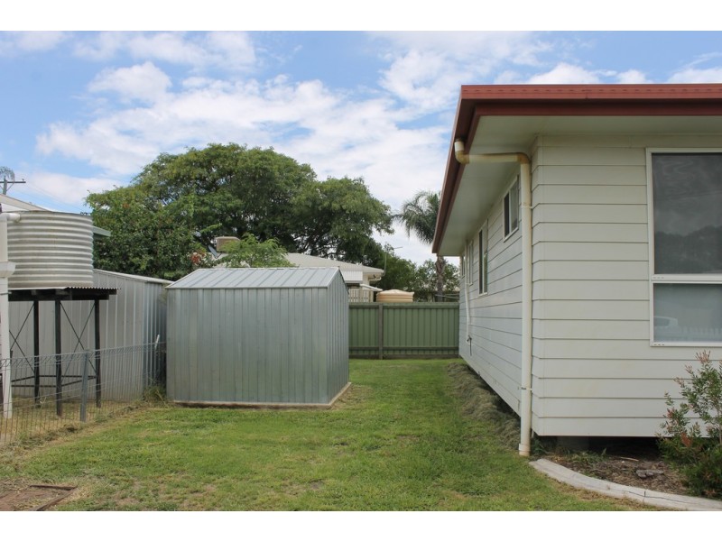 1/6 Leichhardt Avenue, Dalby QLD 4405