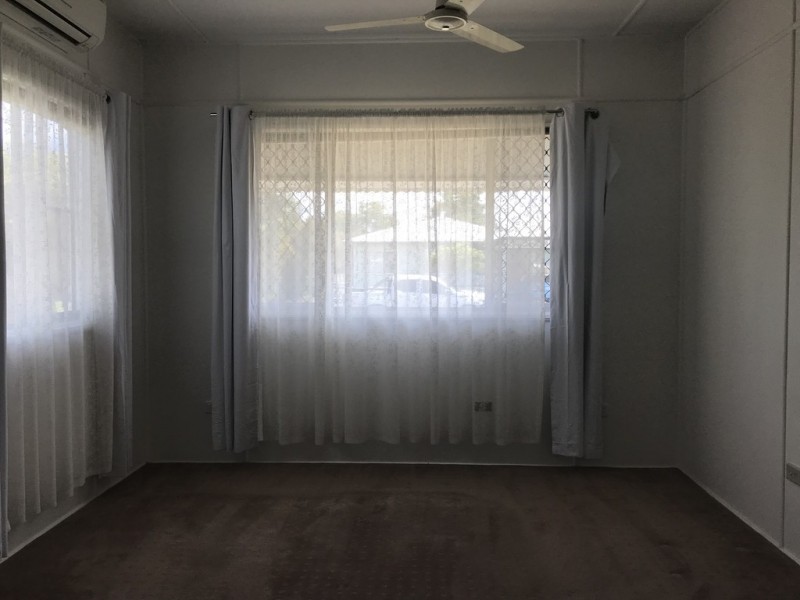 9 Vowles St, Dalby QLD 4405