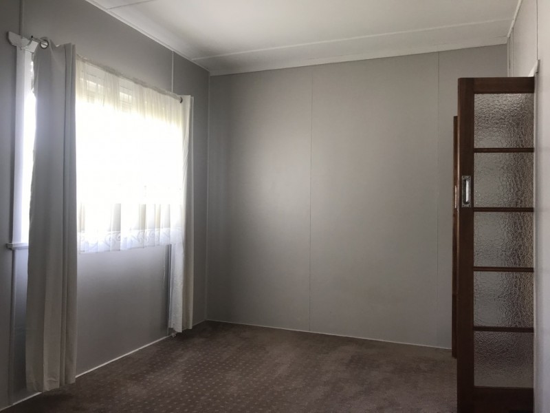 9 Vowles St, Dalby QLD 4405