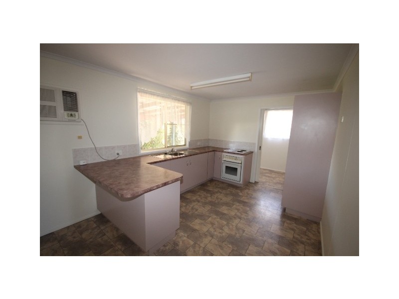 5 Mitchell Place, Dalby QLD 4405