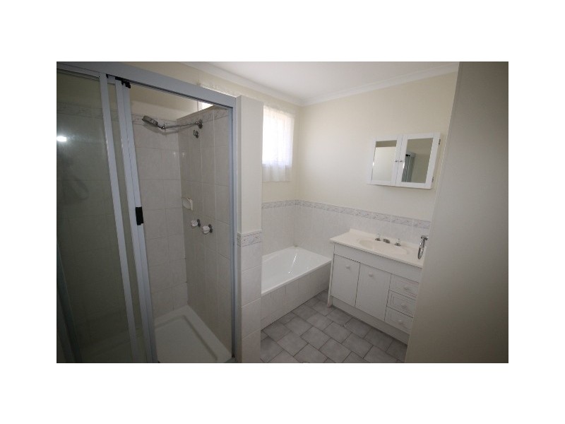5 Mitchell Place, Dalby QLD 4405