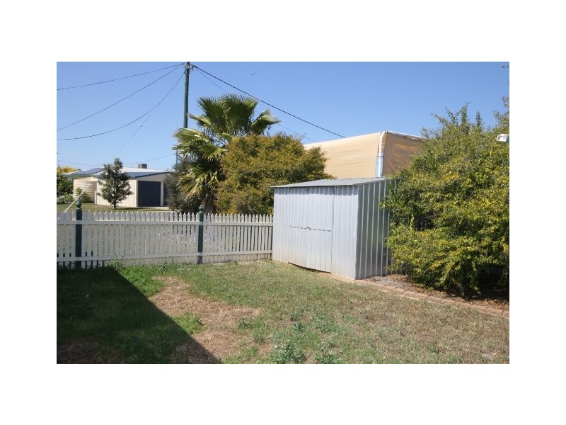 5 Mitchell Place, Dalby QLD 4405