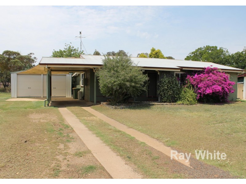 5 Hall St, Dalby QLD 4405