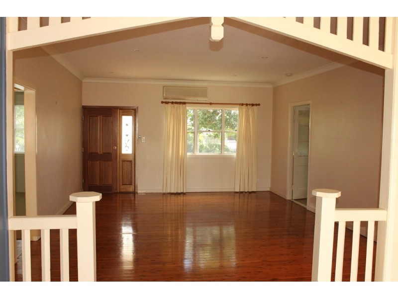 35 Alfred Street, Dalby QLD 4405