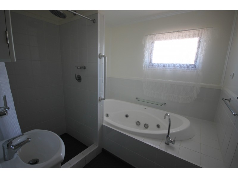 35 Queen Street, Jandowae QLD 4410