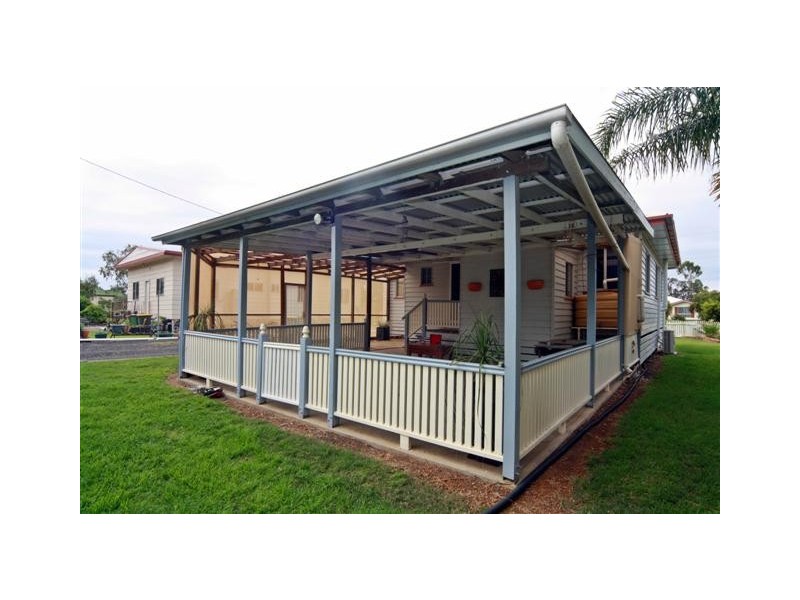 30 Etty Street, Dalby QLD 4405
