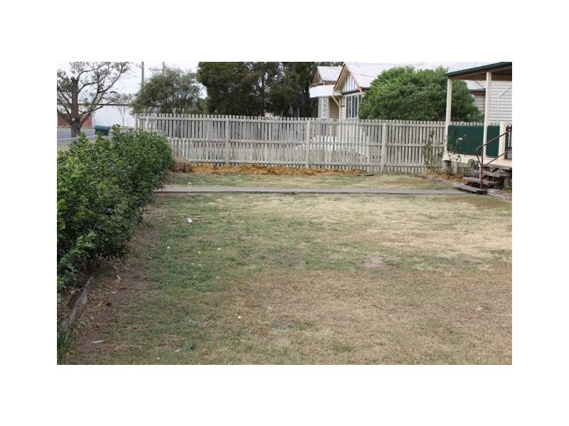 14 Horace Street, Dalby QLD 4405