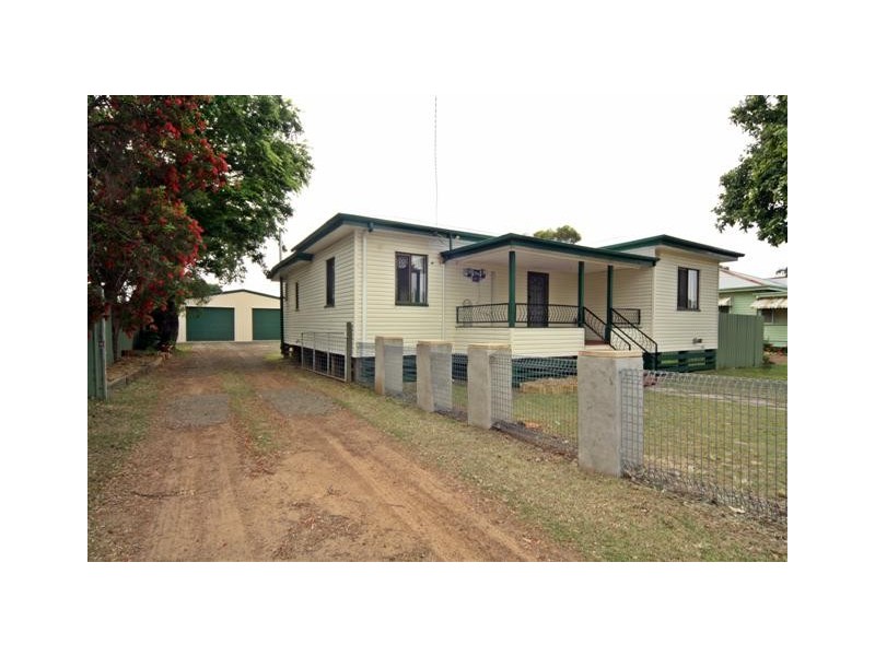 5 Drury Street, Dalby QLD 4405