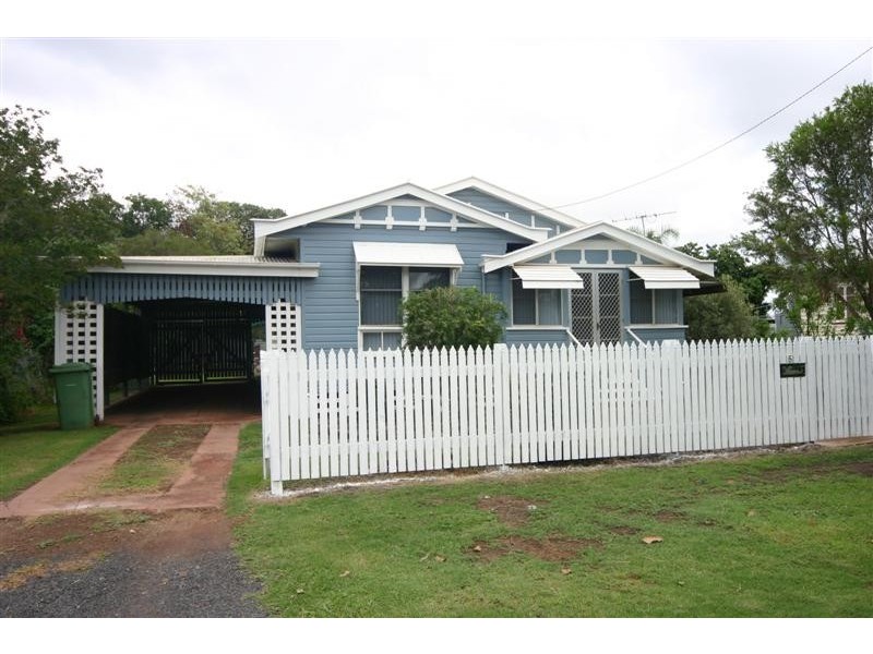5 Walsh Street, Dalby QLD 4405