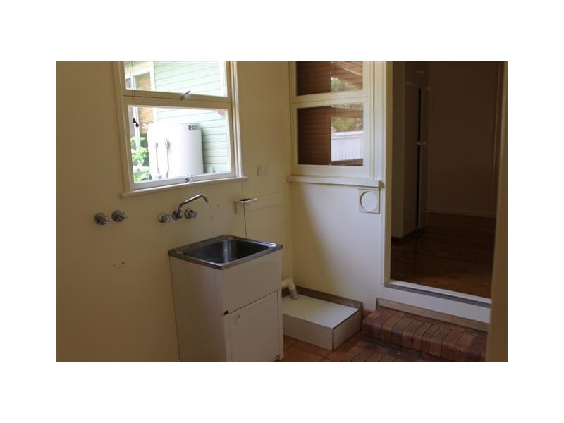 5 Hall Street, Dalby QLD 4405