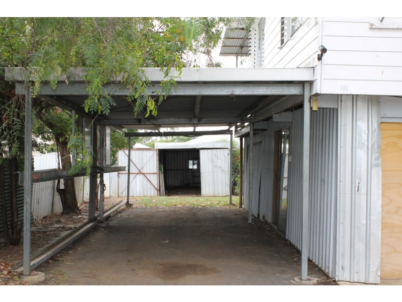 146 Condamine Street, Dalby QLD 4405