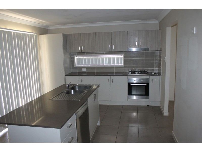 32 Gosden Drive, Dalby QLD 4405