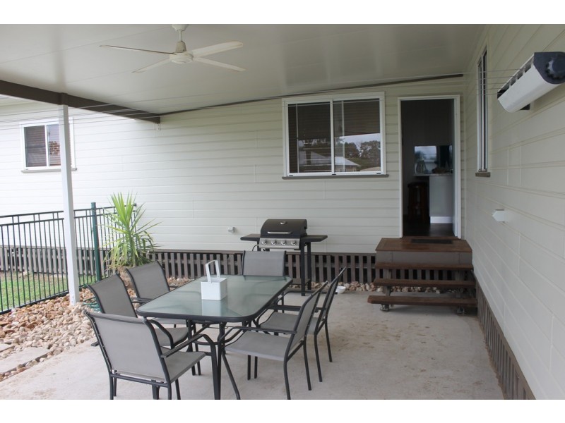 122 Pratten Street, Dalby QLD 4405