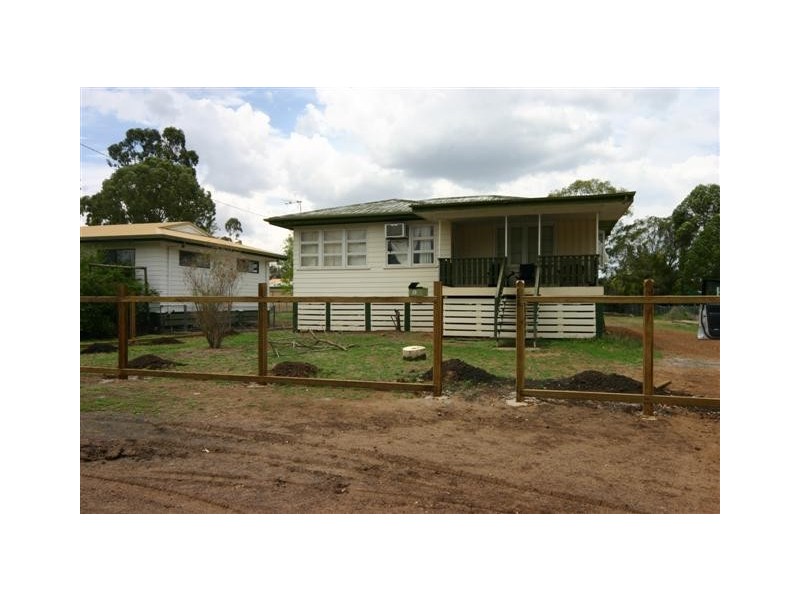 13  Nearhos, Dalby QLD 4405