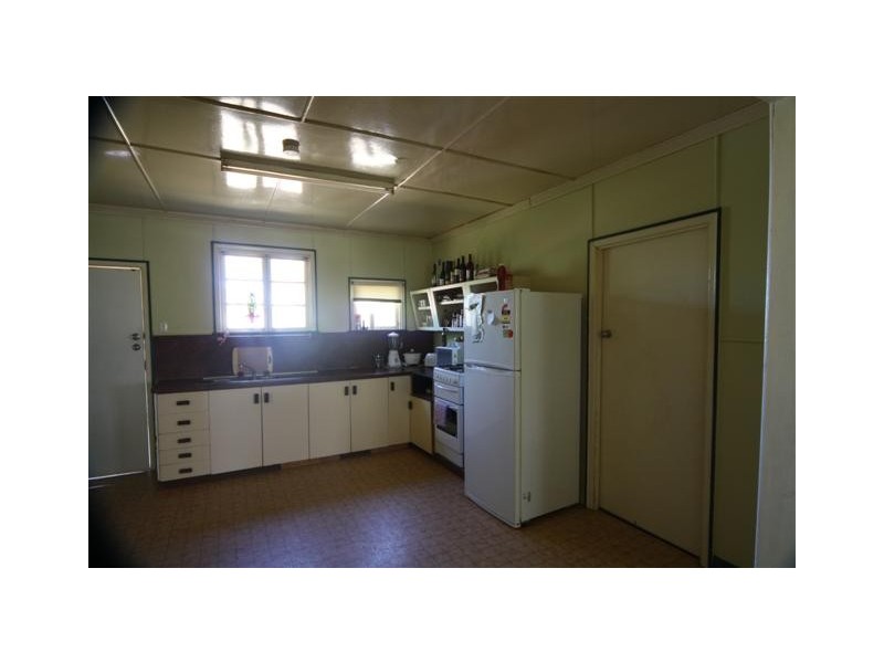 13  Nearhos, Dalby QLD 4405
