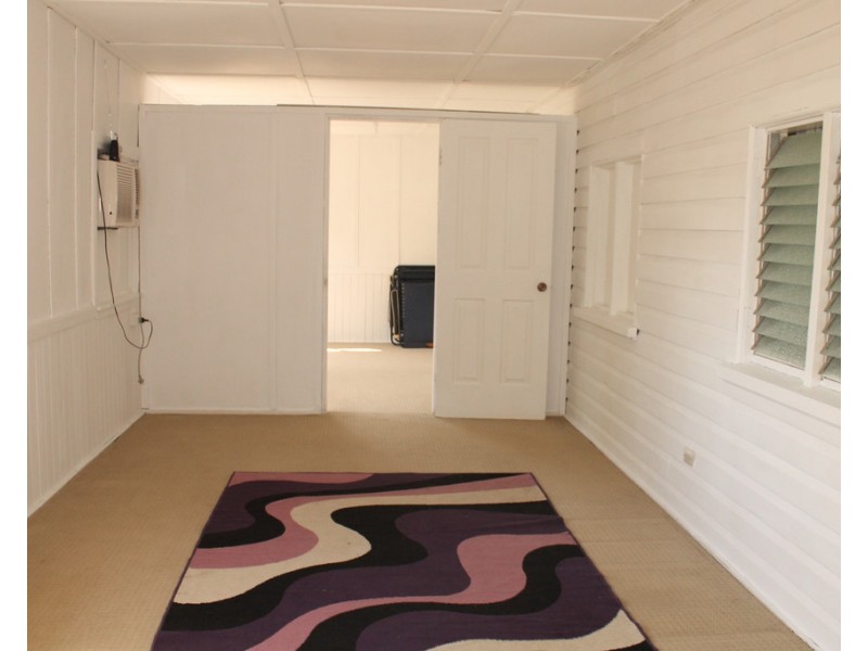 59 Nicholson Street, Dalby QLD 4405