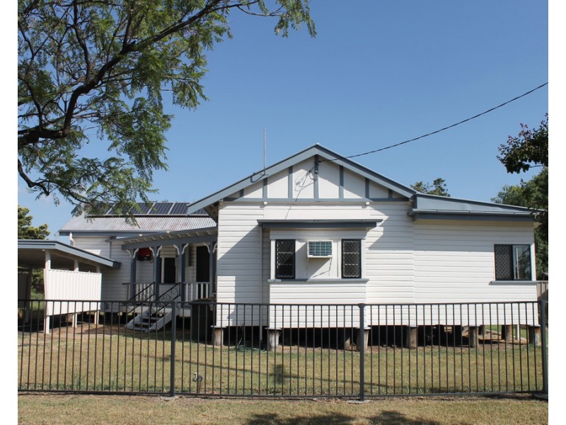 59 Nicholson Street, Dalby QLD 4405