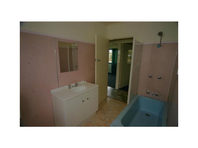 24  Swan, Dalby QLD 4405