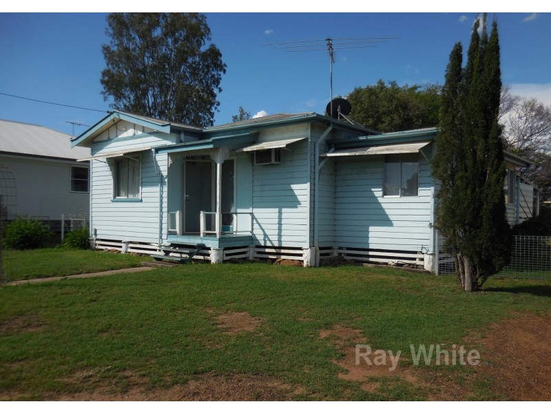 1 Blaxland Road, Dalby QLD 4405