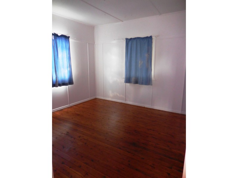 1 Blaxland Road, Dalby QLD 4405