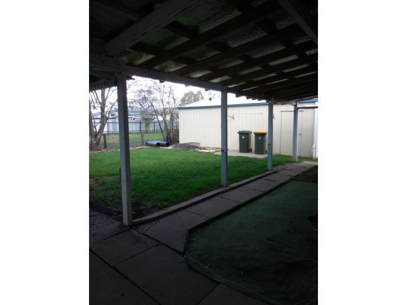 1 Blaxland Road, Dalby QLD 4405