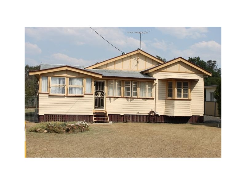 3 MYALL STREET, Dalby QLD 4405