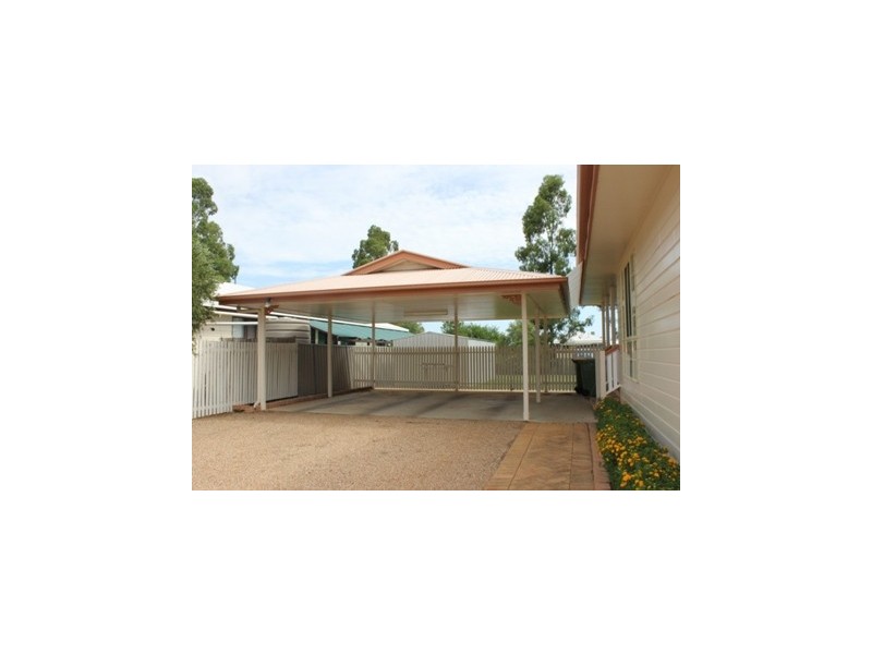 9 AZALEA CRT, Dalby QLD 4405