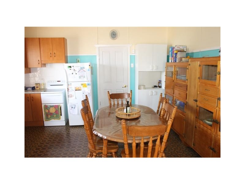 124 CONDAMINE STREET, Dalby QLD 4405