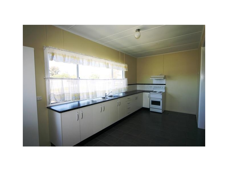 118 Bunya Street, Dalby QLD 4405