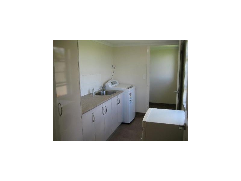 35  KOMMAMURRA ROAD, Dalby QLD 4405