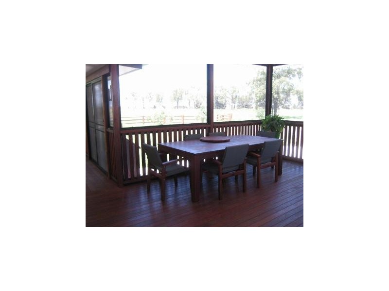 35  KOMMAMURRA ROAD, Dalby QLD 4405