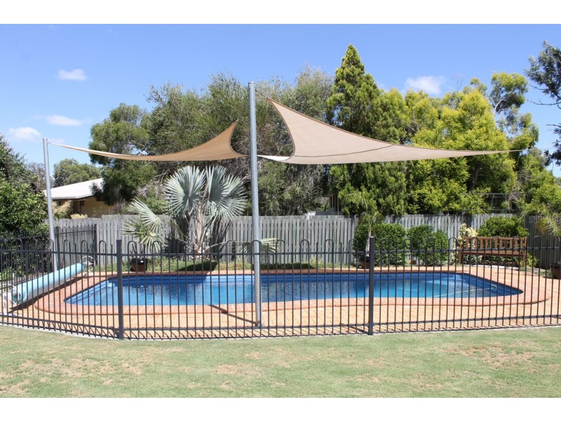 7 Delma Court, Dalby QLD 4405