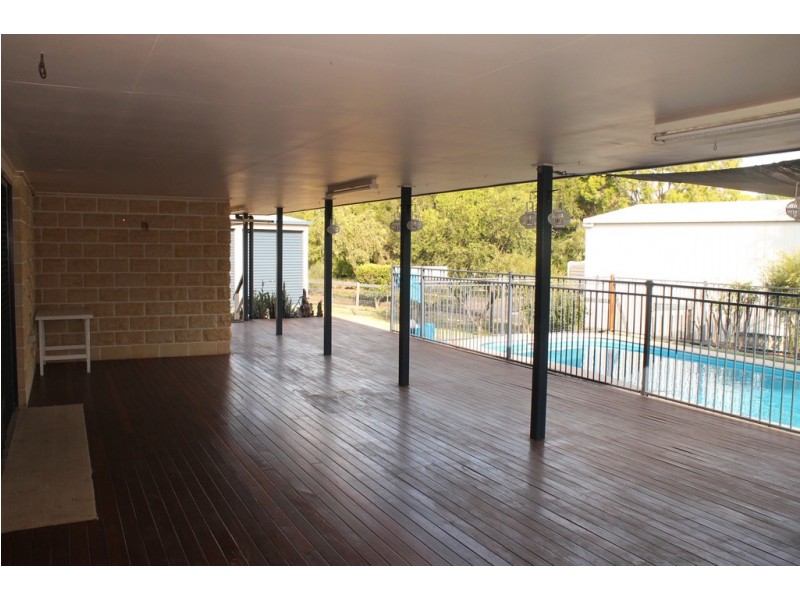 16 Jacaranda Court, Dalby QLD 4405