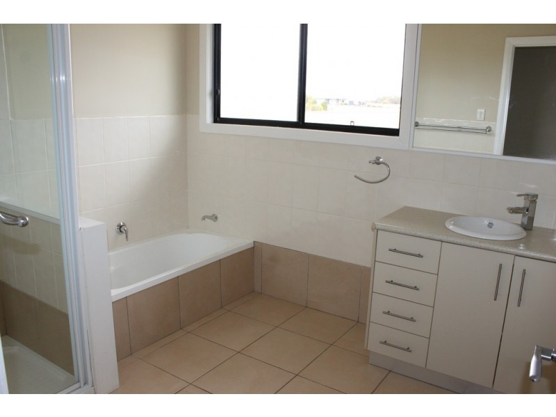 40 Katherine Street, Dalby QLD 4405