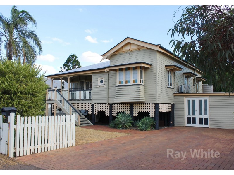 14 Dan Street, Dalby QLD 4405