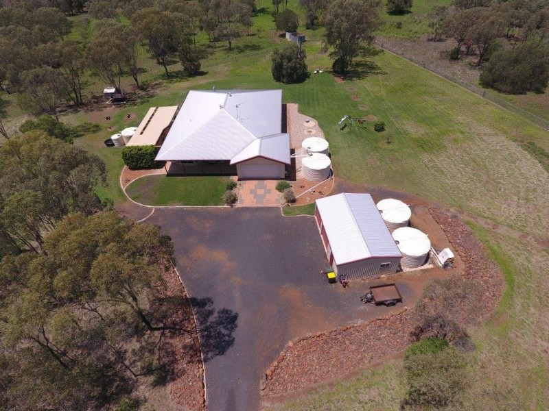 64 Thoroughbred Parade, Dalby QLD 4405