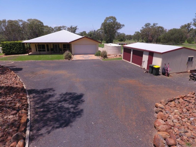 64 Thoroughbred Parade, Dalby QLD 4405