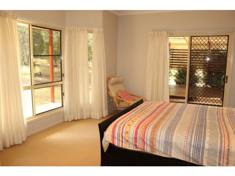 64 Thoroughbred Parade, Dalby QLD 4405