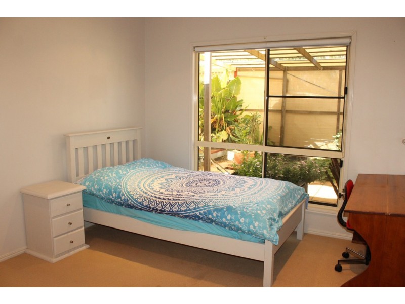 64 Thoroughbred Parade, Dalby QLD 4405