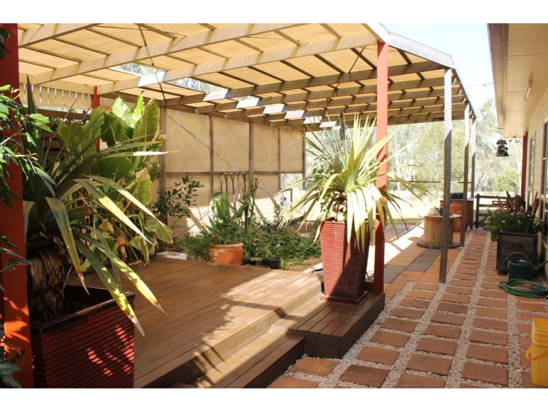 64 Thoroughbred Parade, Dalby QLD 4405