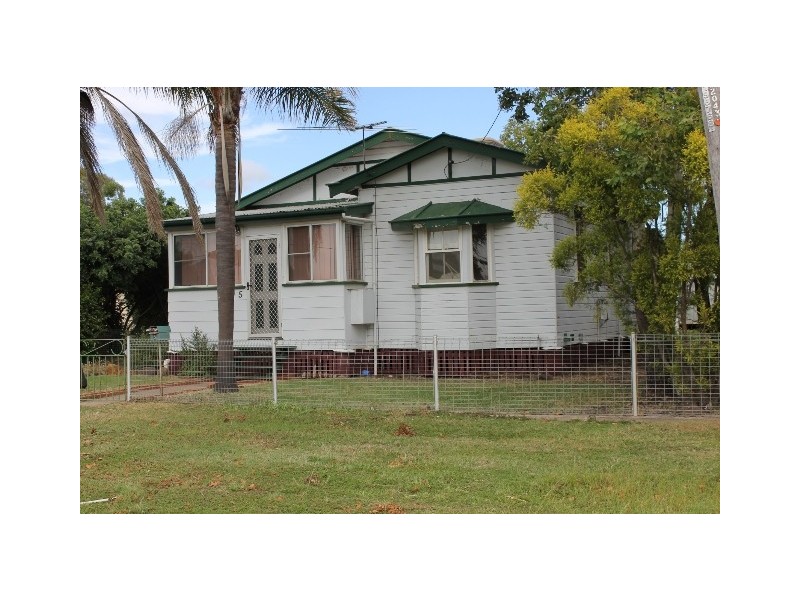 5 ANNIE STREET, Dalby QLD 4405