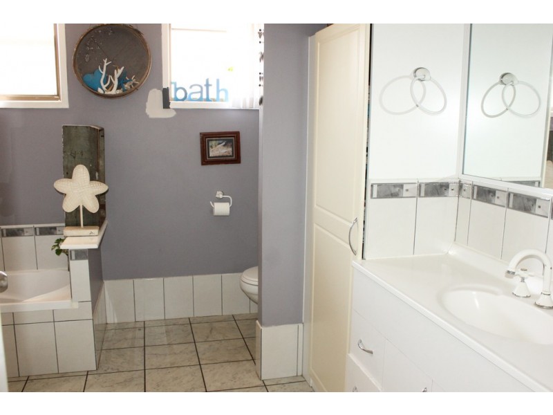 144 Pratten Street, Dalby QLD 4405