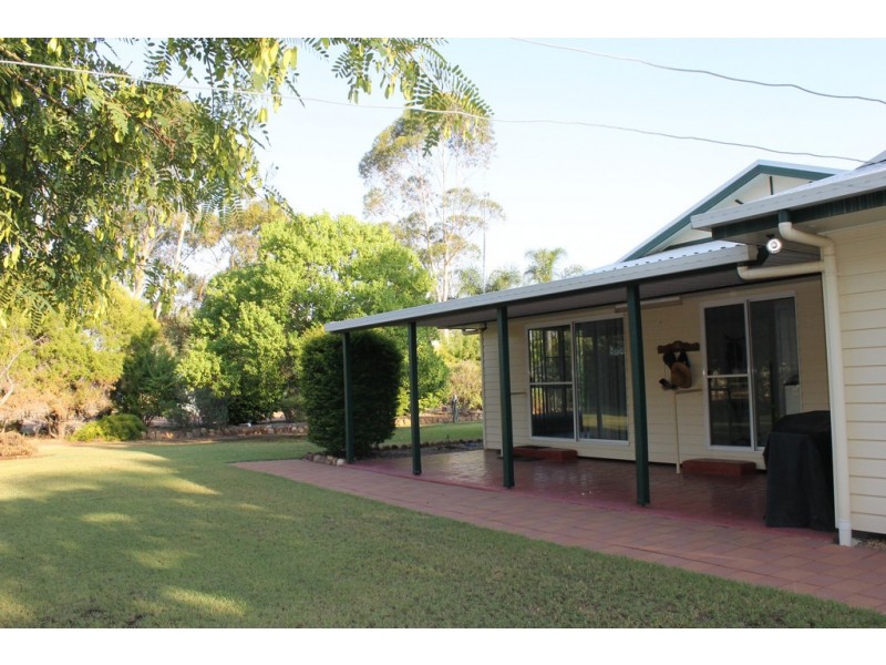 37 Spring Creek Drive, Dalby QLD 4405