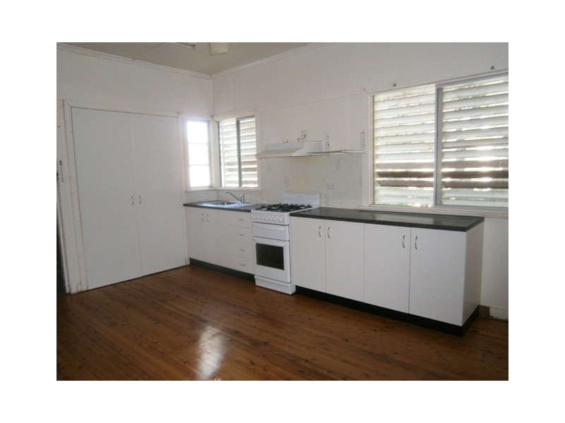 41  DRURY STREET, Dalby QLD 4405