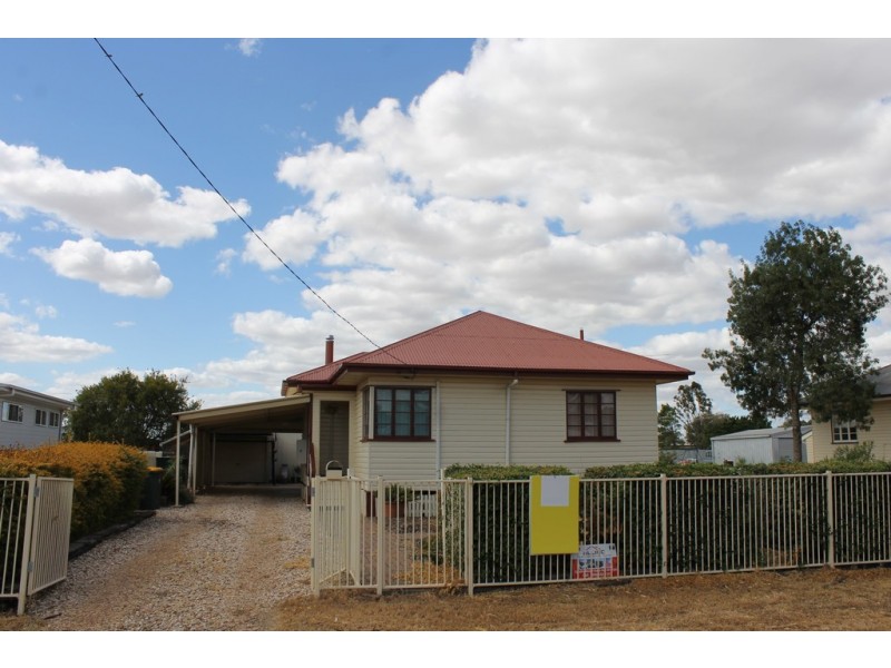 11 Etty Street, Dalby QLD 4405