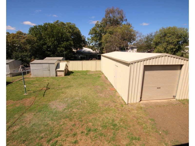 5 Clark Street, Dalby QLD 4405