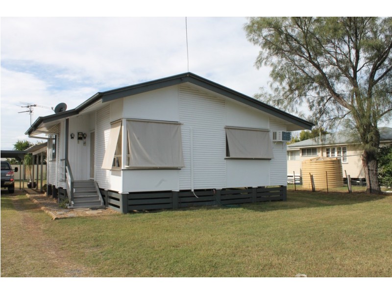 61 Palmer Street, Dalby QLD 4405
