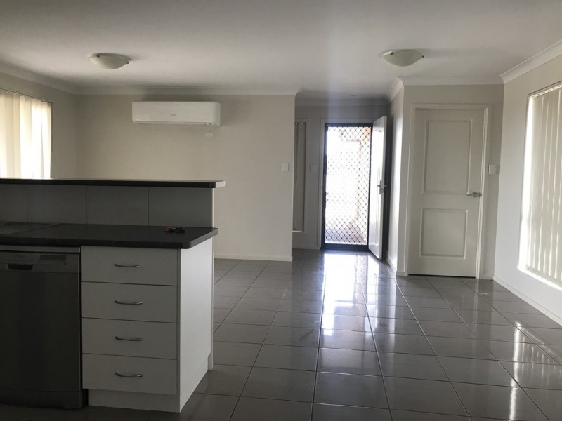 5 Barry Place, Dalby QLD 4405
