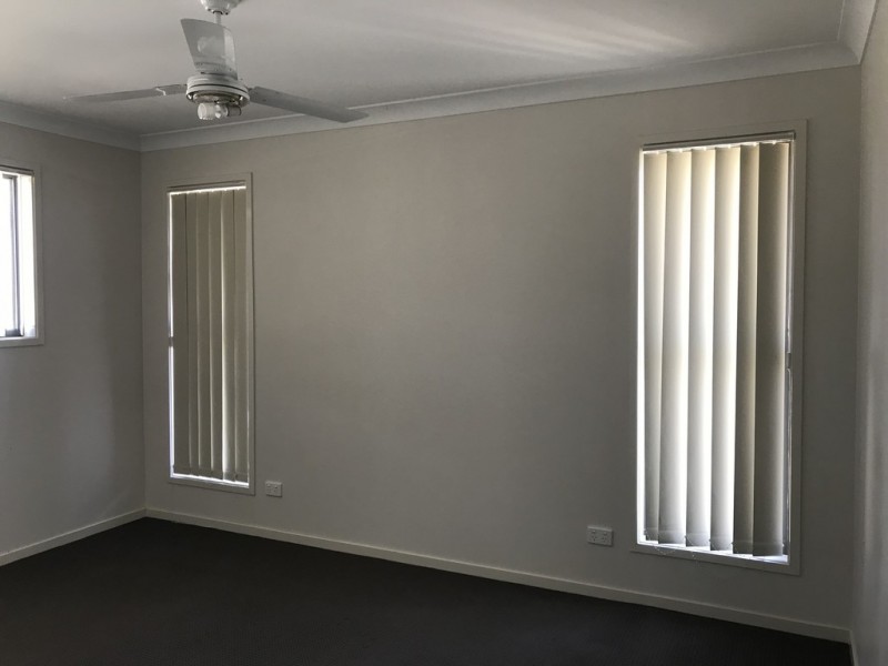 5 Barry Place, Dalby QLD 4405