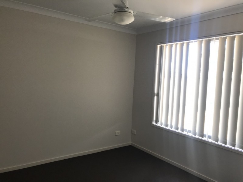 5 Barry Place, Dalby QLD 4405